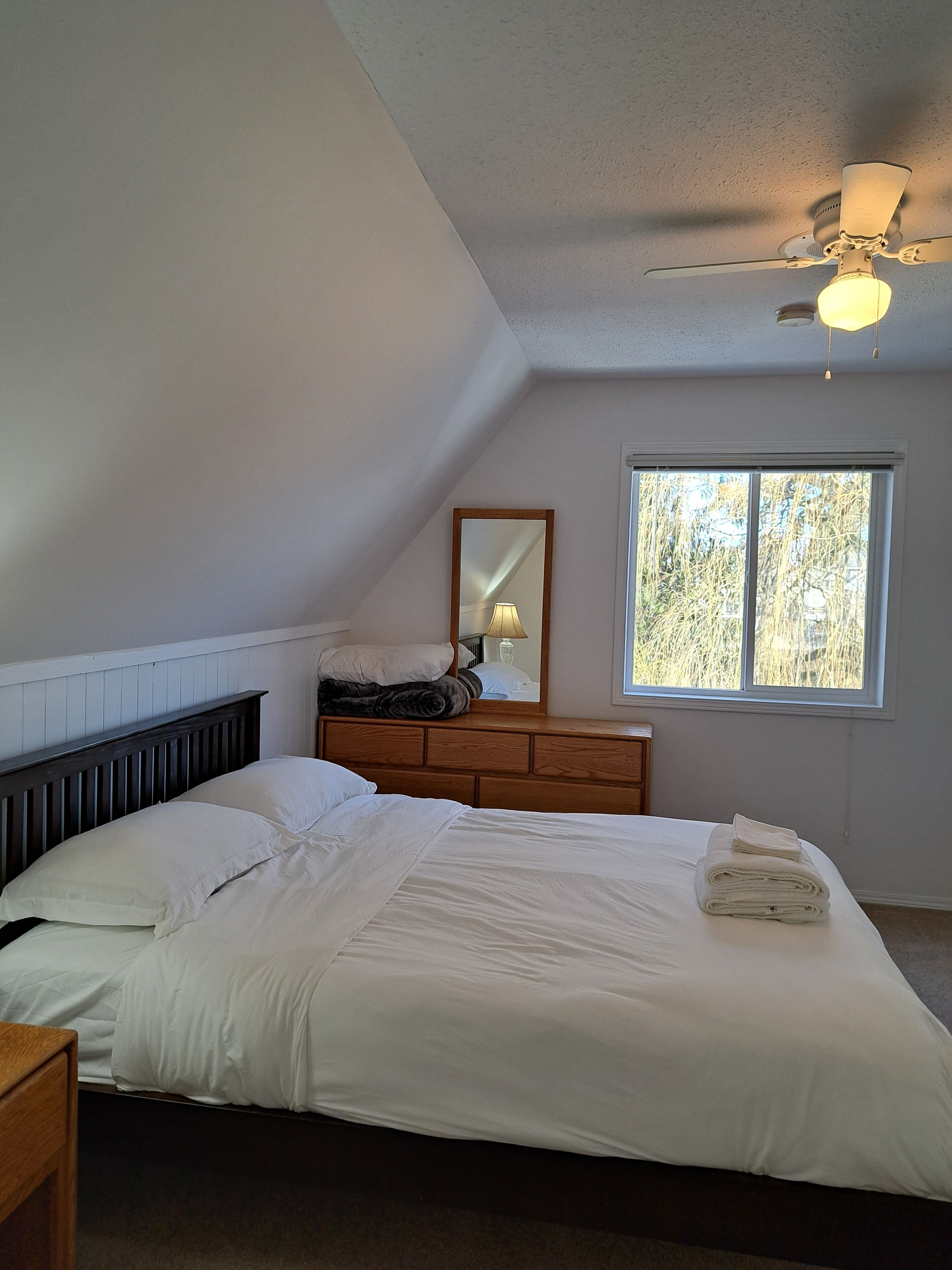 3 bedrooms, free WiFi, bed sheets