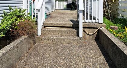 Riverside Escape on the Hope River