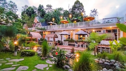 Andung Andung Villa and Resto