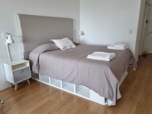 1 dormitorio, wifi gratis, ropa de cama y accesible en silla de ruedas