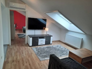 2 Schlafzimmer, Bügeleisen/Bügelbrett, Reisekinderbett, WLAN