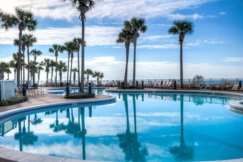 Grand Panama Pool on the gulf
