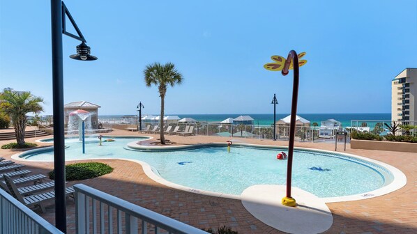 A heated pool - Lake Views Plus 5 Pools & Gym; 3 Mins to Beach: Sleeps 10+ Free Tickets! (Panama City Beach)