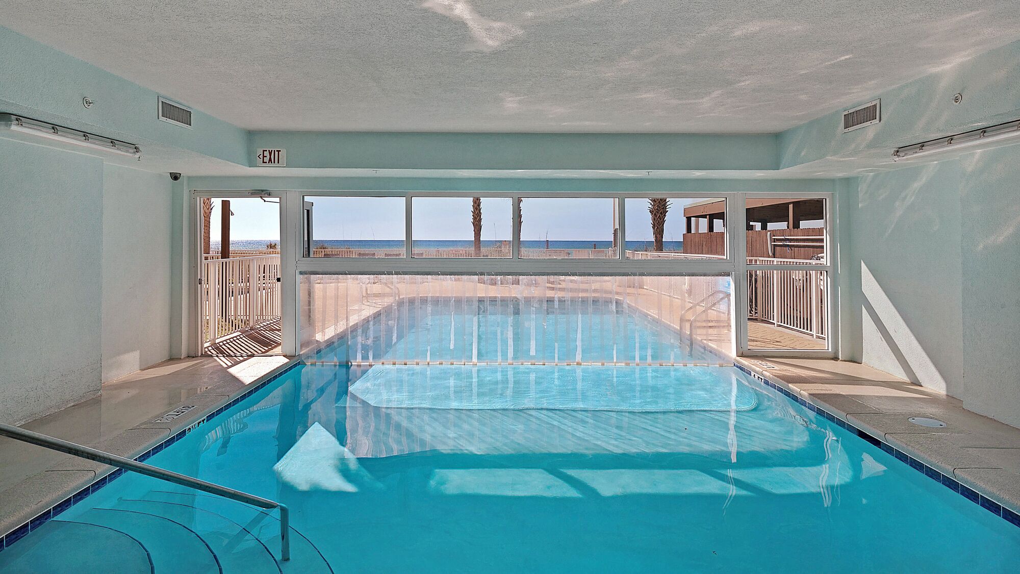 Sisäuima-allas, lämmitetty uima-allas