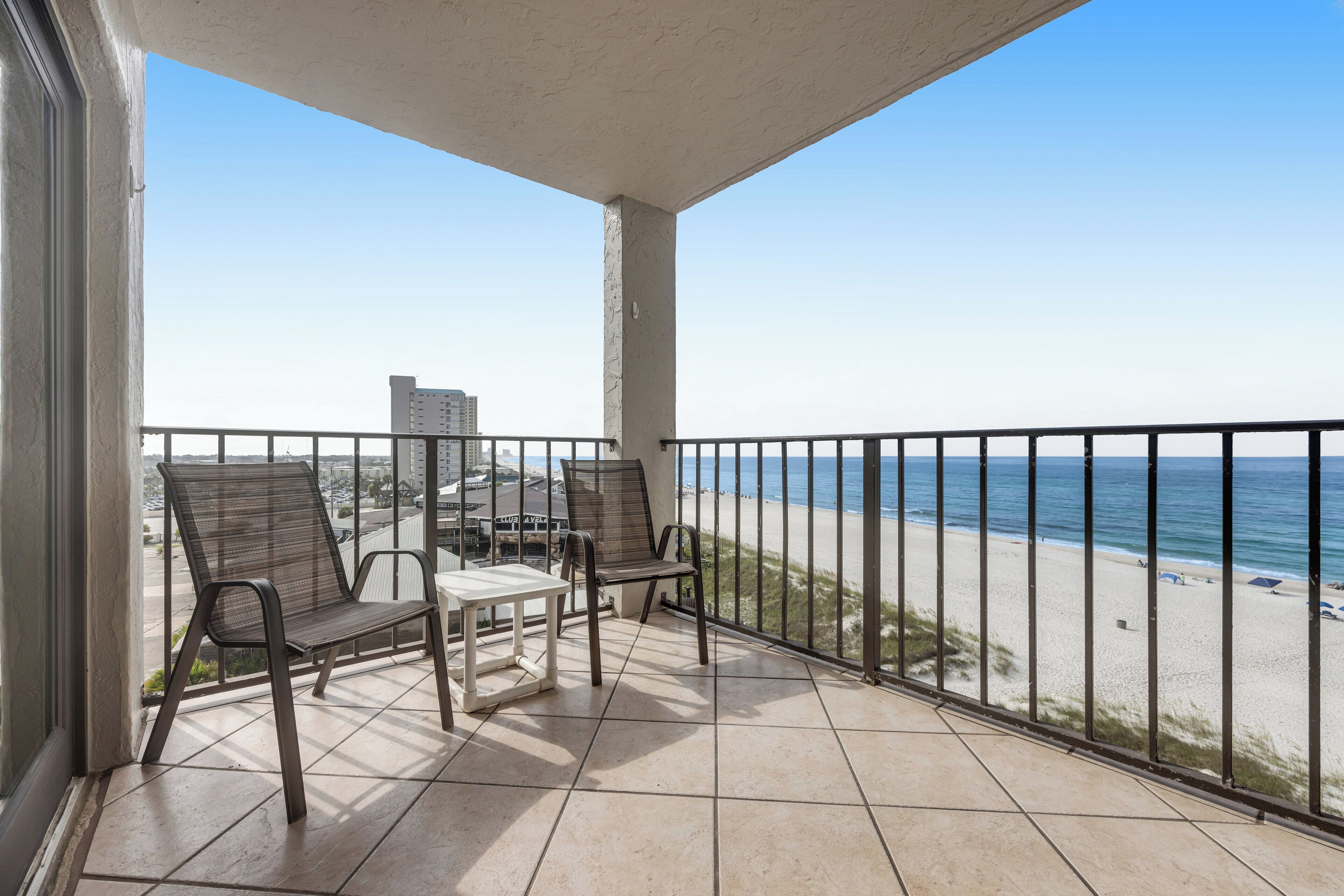 Moondrifter 703, Expansive Emerald Beach Views! 2 Bedroom, 2 Bath, Sleeps 8