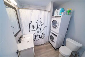 Badewanne, Haartrockner