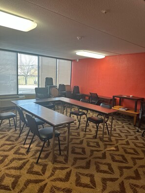 Business centre - Hawthorn Extended Stay by Wyndham Fayetteville (Fayetteville)