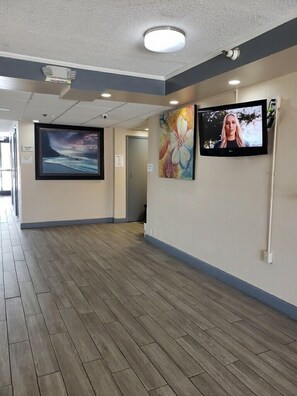 Reception - Hawthorn Extended Stay by Wyndham Fayetteville (Fayetteville)