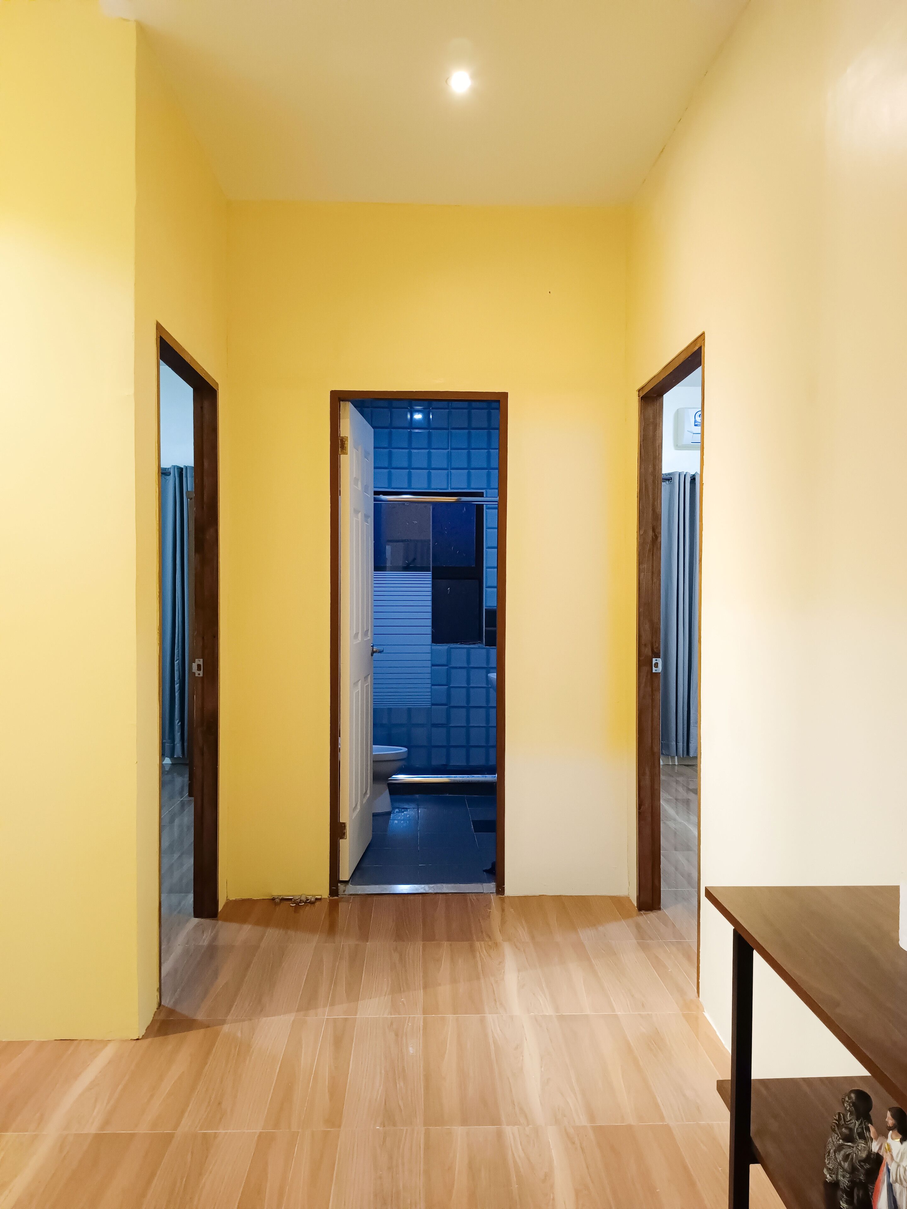 grand villa, 4 bedrooms | bathroom | shower, hair dryer, towels