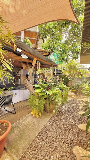 Property grounds - TI KAZ VACOAS, beautiful Creole kaz in the south of the island (Saint-Louis)