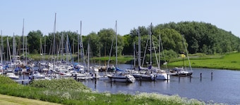 North Sea coast: charming gr. Vacation home with fireplace, sauna, garden, beach chair