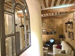 Interior - Authentic Mas Provençal near Mont-Ventoux with private pool (Mazan)