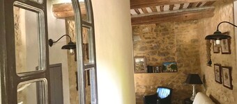 Authentic Mas Provençal near Mont-Ventoux with private pool