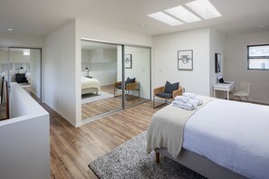 1 多间卧室、办公桌、熨斗/熨衣板、免费 WiFi