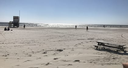 Ferienwohnung "groĂer Fiete" auf Amrum, 100m bis zum Strand,