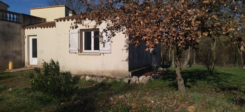 Country cottage 8 to 14 people