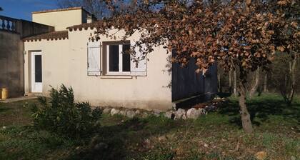 Country cottage 8 to 14 people