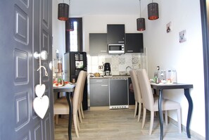 Living area - Guesthouse outside the Port (Civitavecchia)