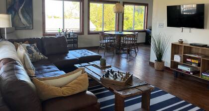 Quiet Home With Sound Views!