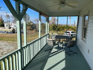 Outdoor dining - Quiet Home With Sound Views! (Harkers Island)