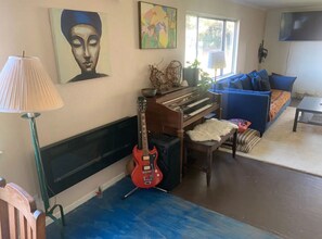 Interior - Welcome Home to Fat Robin Farm (Fort Bragg)