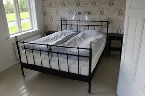 3 Schlafzimmer, Bügeleisen/Bügelbrett, WLAN, Bettwäsche