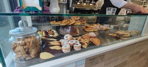 Breakfast meal - Maria in Vaticano (Rome)