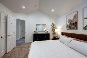 3 bedrooms, travel crib, free WiFi, bed sheets