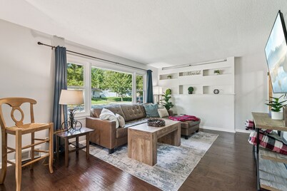 Affordable & Spacious home near Minneapolis