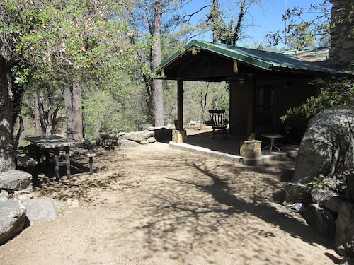 Cabin in the Ponderosa Pines