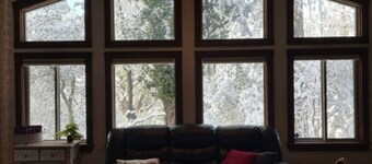 Cabin in the Ponderosa Pines