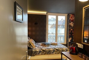 1 bedroom, in-room safe, free WiFi, bed sheets - ★Studio Frères Lumière★Centre ville Dole - Wifi Netflix (Dole)