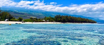 House near the Beach, Private Jacuzzi & Paddle, Exotic charm, 5* Listed