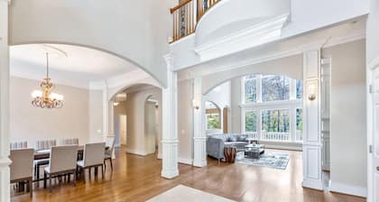 7 BEDROOMS - BUCKHEAD "HAVEN MANSION"