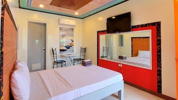 Basic Room | Bed sheets