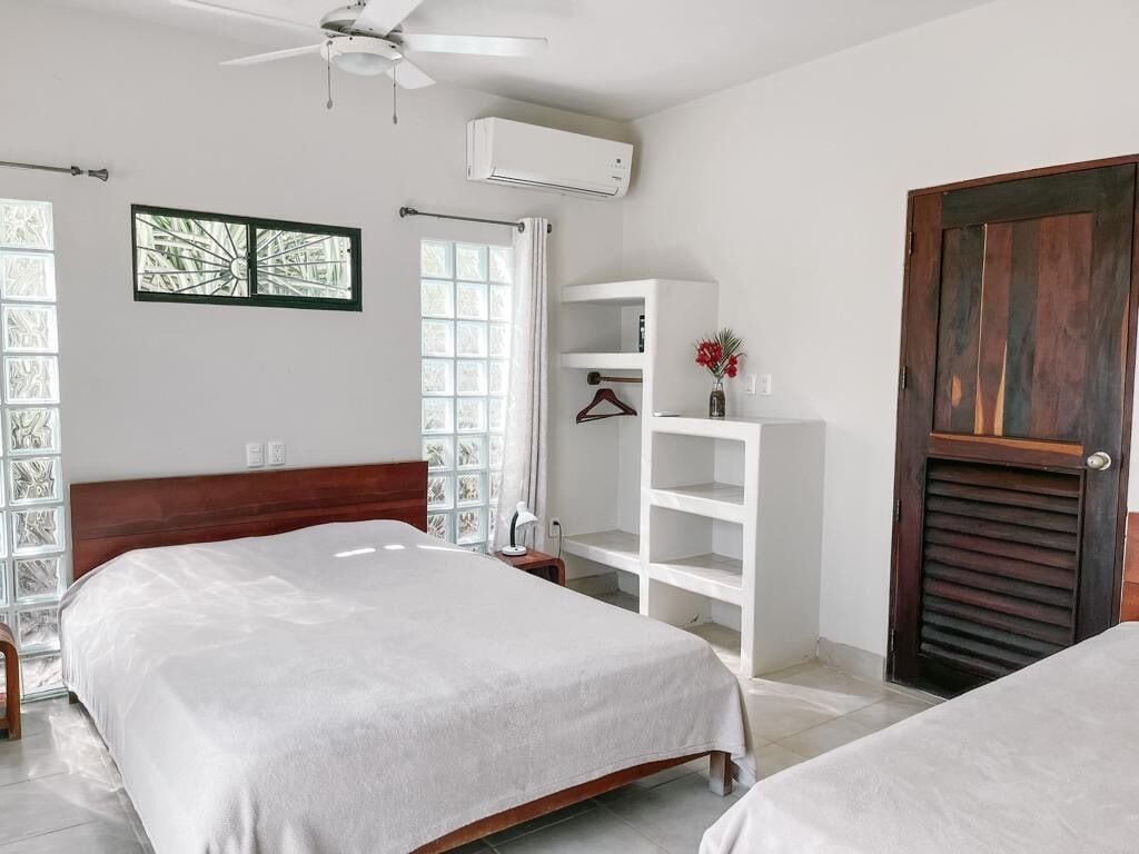 免费 WiFi、床单