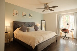 4 bedrooms, desk, iron/ironing board, travel cot