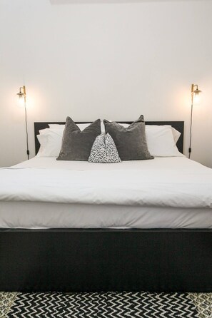 3 bedrooms, WiFi, bed sheets