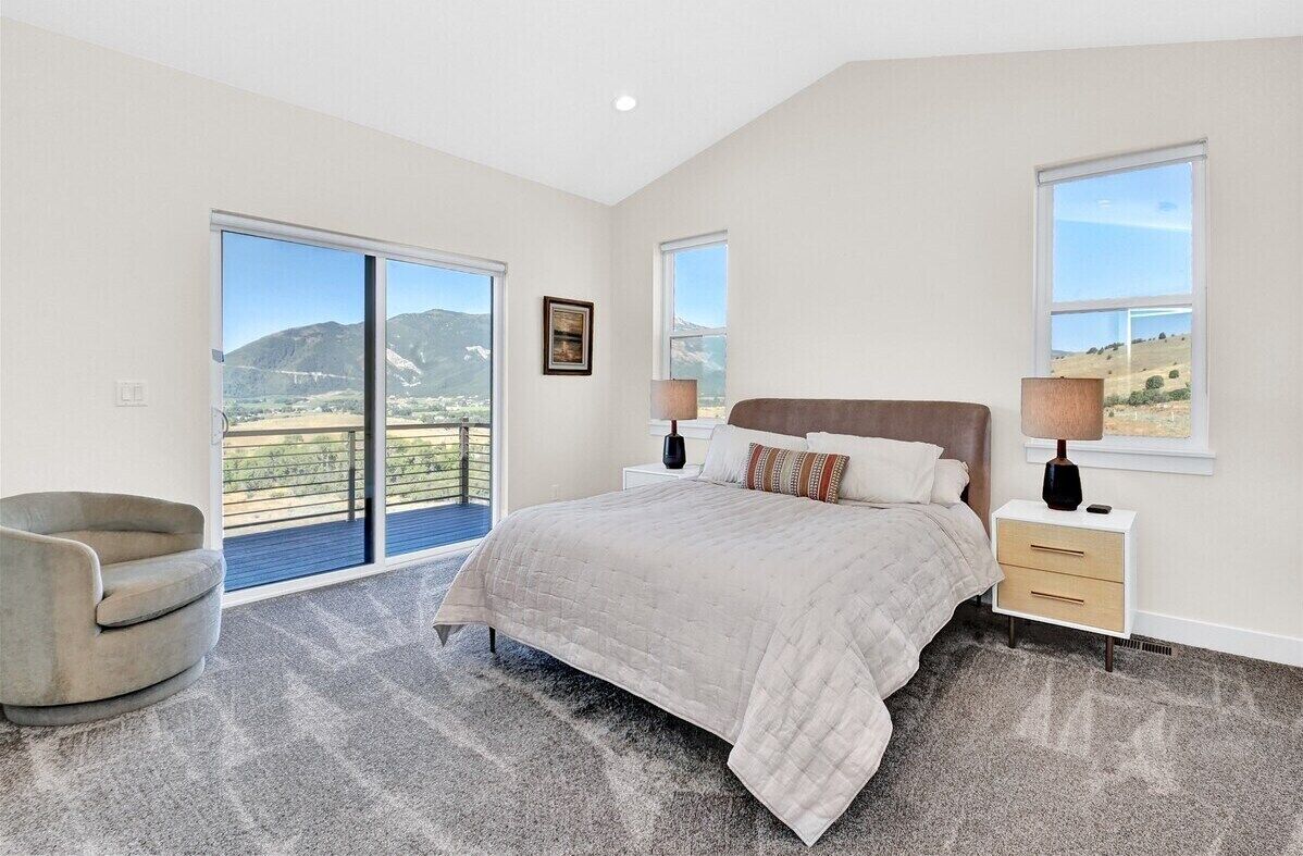 3 slaapkamers, een bureau, een strijkplank/strijkijzer, gratis wifi