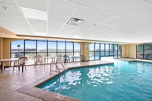 Piscina interna, piscina externa