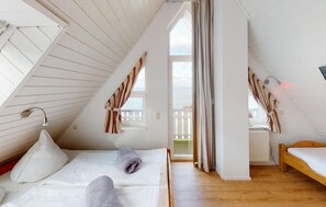 2 عدّة غرف نوم وملاءات أسرّة