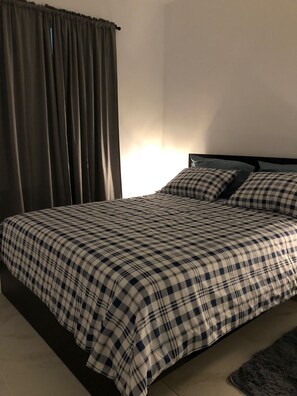 Comfort appartement | 1 slaapkamer, bedden met traagschuimmatrassen, individueel gedecoreerd