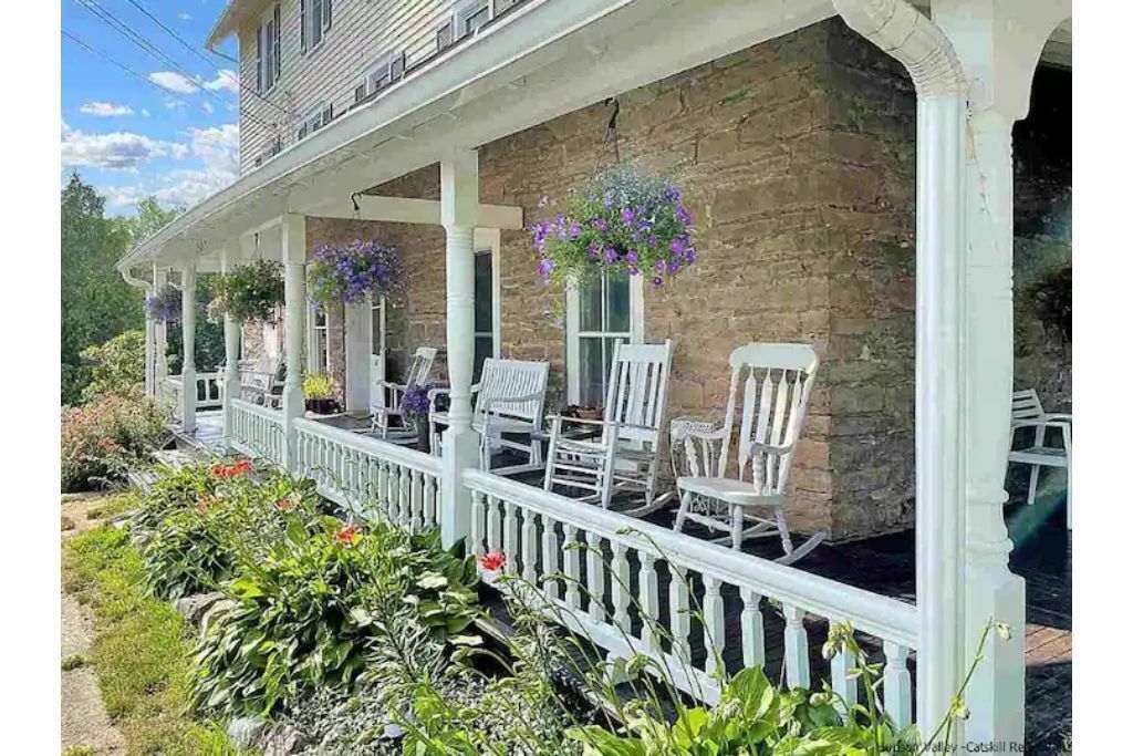 14 bdrm 1790 Hudson Valley Estate w/bridal studio: wedding/corporate/group stays
