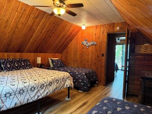 3 Schlafzimmer, Schreibtisch, kostenloses WLAN, BettwÀsche