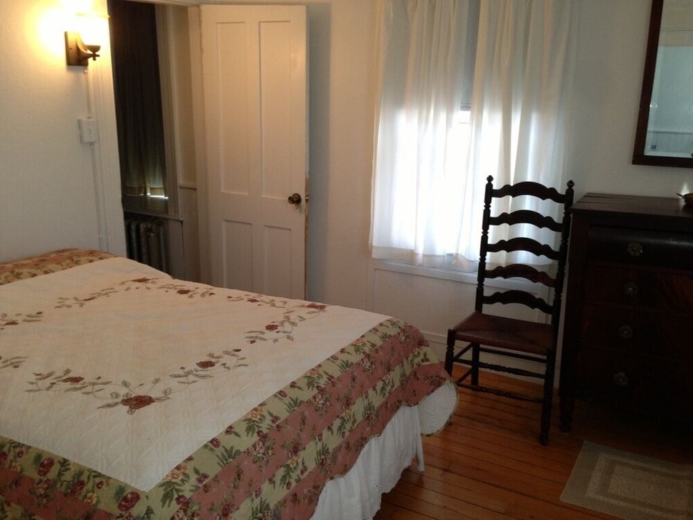 Apartment in Elizabethtown in the High Peaks Area of the Adirondacks