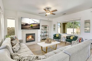 Télévision, cheminée