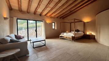 12 quartos, ferros/tábuas de passar roupa, berço de viagem