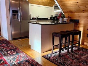 Fridge, microwave, oven, stovetop - Large Loft Studio in Village  (Lake Placid)