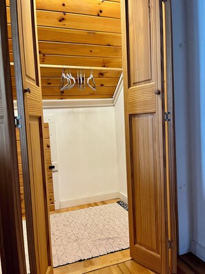 Interior - Large Loft Studio in Village  (Lake Placid)