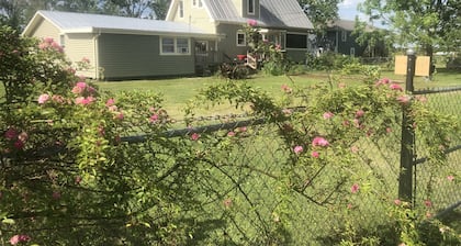 "Blue Bayou" Private retreat just minutes from New Orleans